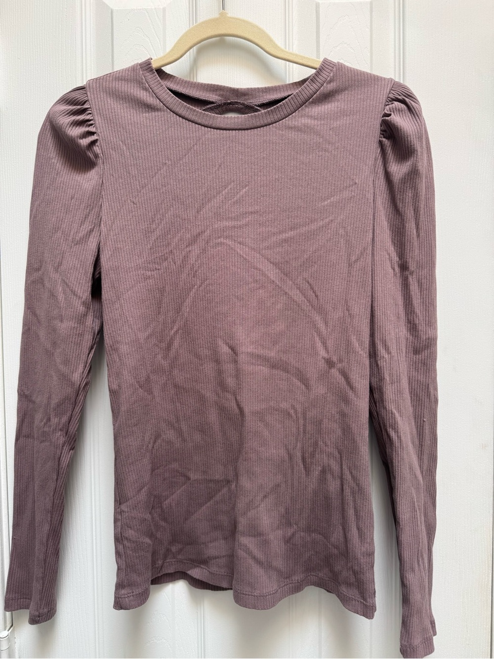 GAP Long-Sleeve Ribbed Puff Shoulder Top, open back - Dusty Mauve Beige